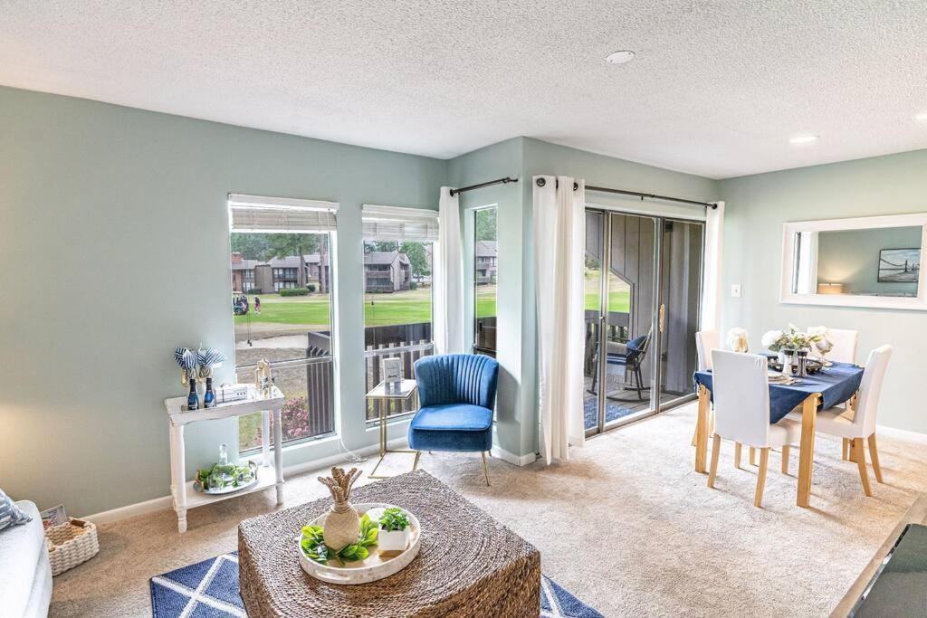 Caddy Shack On The 5 Apartment