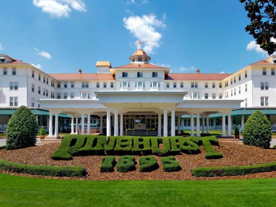 Caddy Shack On The 5 Pinehurst